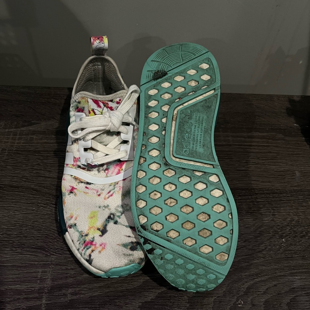 ADIDAS NMD R1 - Picture 3 of 3